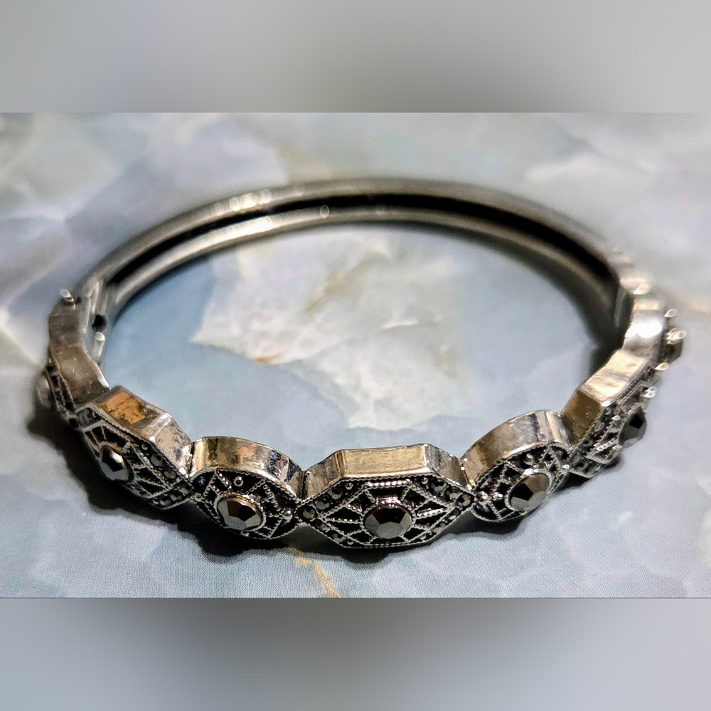 paparazzi Silver Marcasite-Style Hinged Bangle